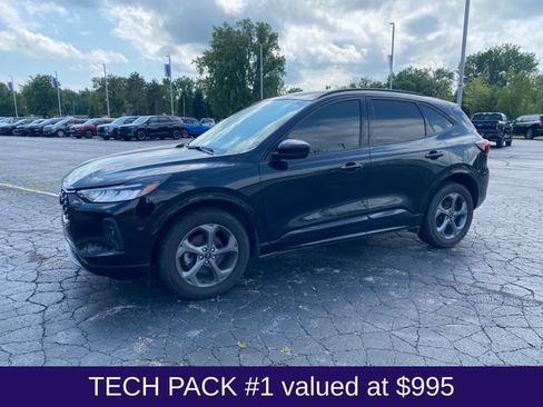Used 2023 Ford Escape ST-Line Select w/ Tech Pack #1 AWD/4WD image 2