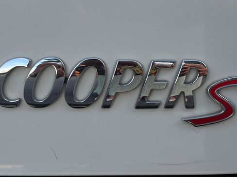 Used 2014 MINI Cooper Clubman S FWD image 15