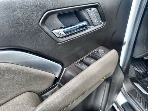 Used 2024 Chevrolet Colorado ZR2 w/ ZR2 Convenience Package III AWD/4WD image 13