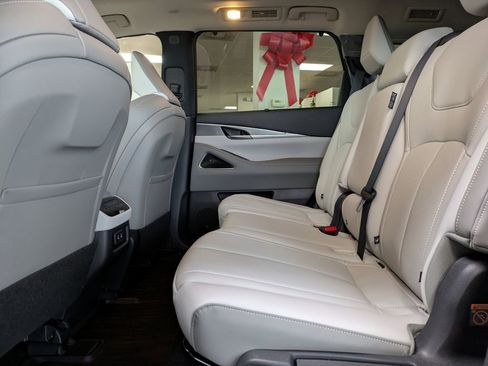 New 2026 INFINITI QX60 Luxe w/ Cargo Package image 16