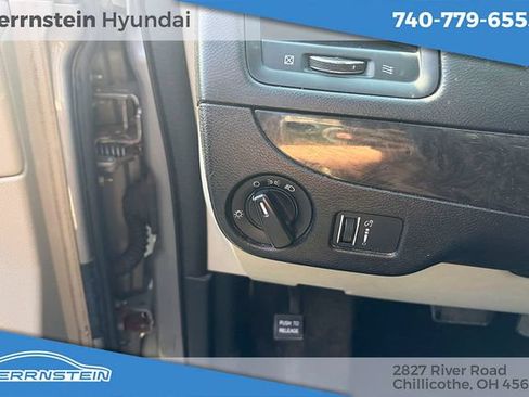 Used 2014 Dodge Grand Caravan American Value Package FWD image 11