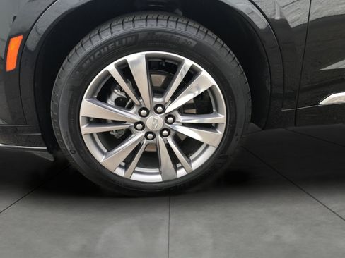 Certified 2025 Cadillac XT6 Premium Luxury image 3