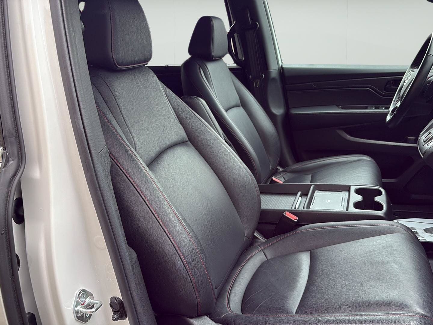Used 2025 Honda Odyssey Sport-L image 30