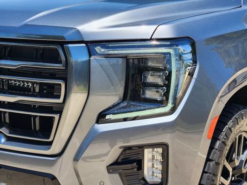 Used 2022 GMC Yukon AT4 AWD/4WD image 9