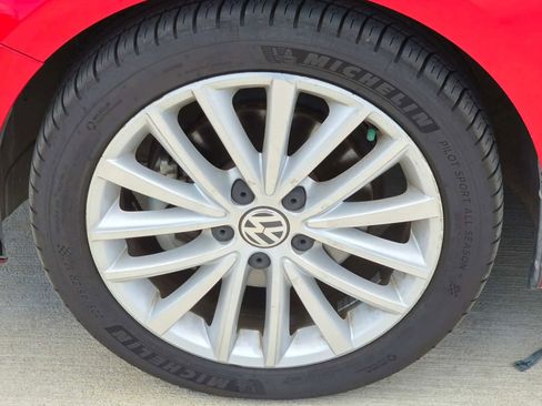 Used 2015 Volkswagen Jetta SE FWD image 32