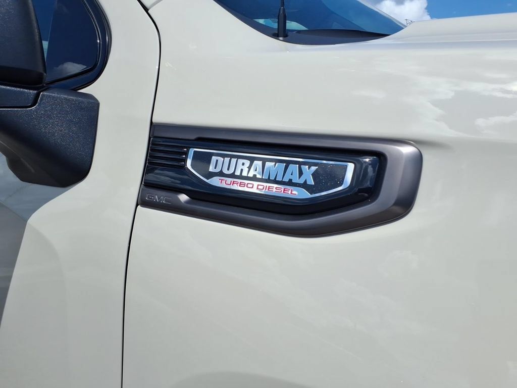New 2026 GMC Sierra 1500 AT4X AWD/4WD image 10