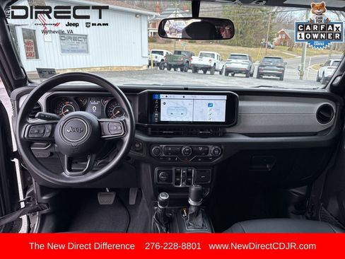 Certified 2025 Jeep Wrangler Sport image 21