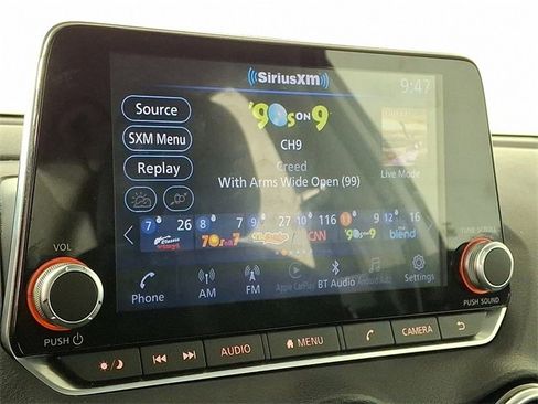 Used 2021 Nissan Sentra SV image 3