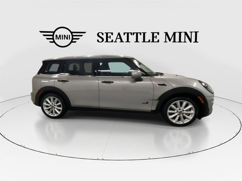 Certified 2023 MINI Cooper Clubman S AWD/4WD image 13