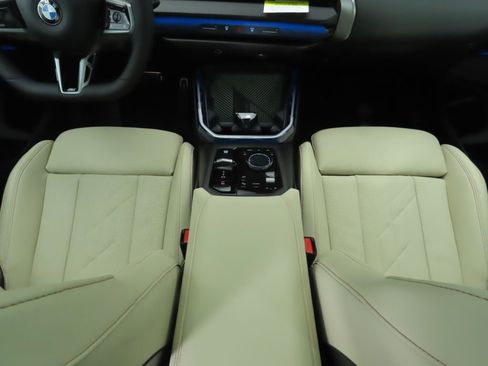 Certified 2025 BMW X3 xDrive30i w/ Premium Package image 18