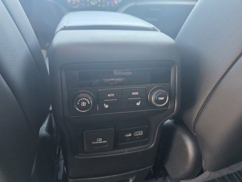 Used 2023 GMC Acadia Denali w/ Denali Technology Package image 19