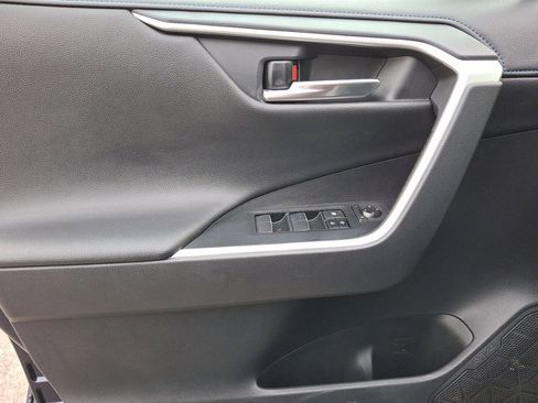 Used 2020 Toyota RAV4 XSE image 11