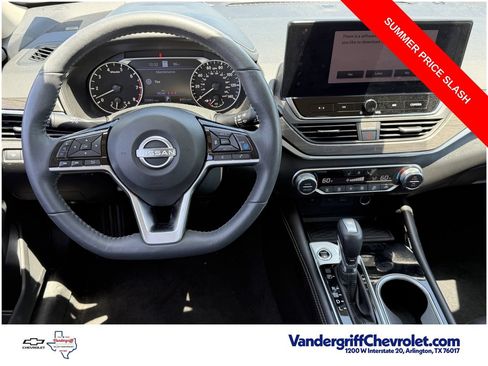 Used 2023 Nissan Altima 2.5 SL FWD image 11
