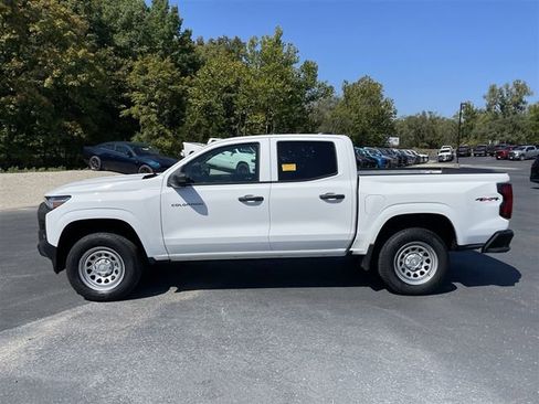 Used 2024 Chevrolet Colorado W/T w/ WT Convenience Package II image 6