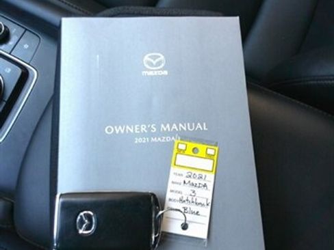 Used 2021 MAZDA MAZDA3 s image 44