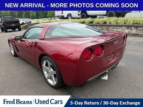 Used 2006 Chevrolet Corvette Coupe w/ Preferred Equipment Group RWD image 17