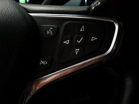 Used 2020 Chevrolet Bolt Premier w/ Infotainment Package image 29