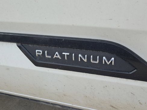 Used 2024 Toyota Tundra Platinum image 4