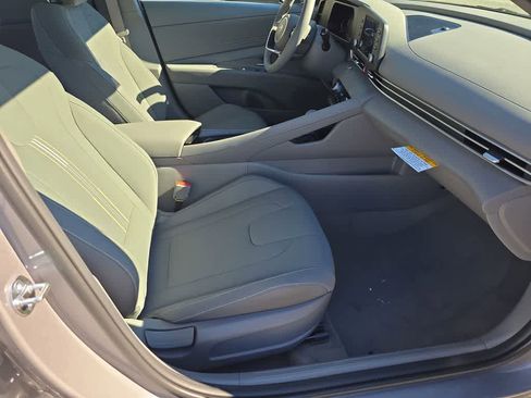 New 2026 Hyundai Elantra SEL Sport Premium image 21
