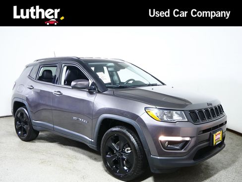 Used 2019 Jeep Compass Latitude AWD/4WD image 1