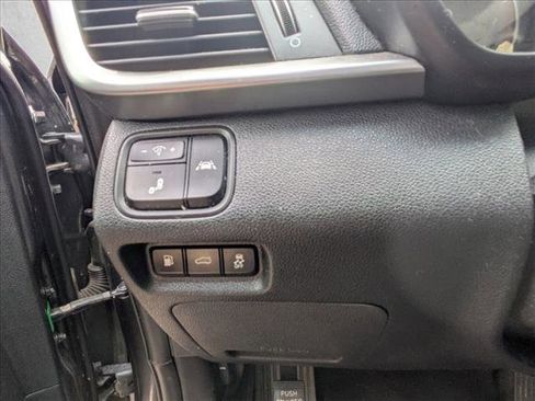 Used 2020 Kia Optima LX FWD image 19