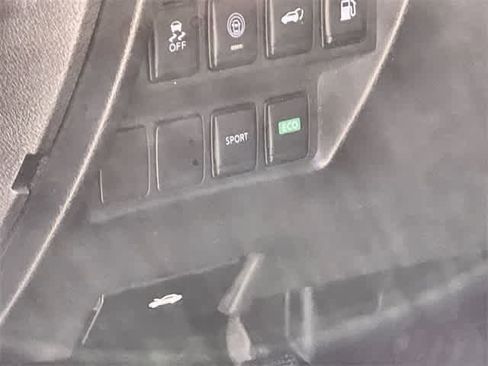 Used 2019 Nissan Rogue SV image 29