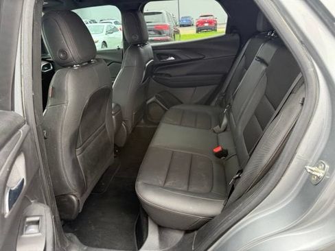 Used 2023 Chevrolet TrailBlazer RS FWD image 16