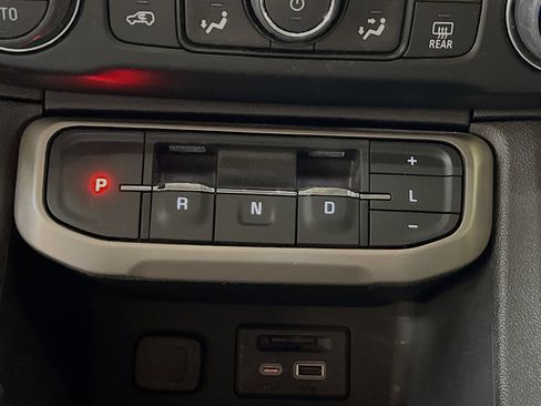 Used 2023 GMC Acadia Denali AWD/4WD image 17