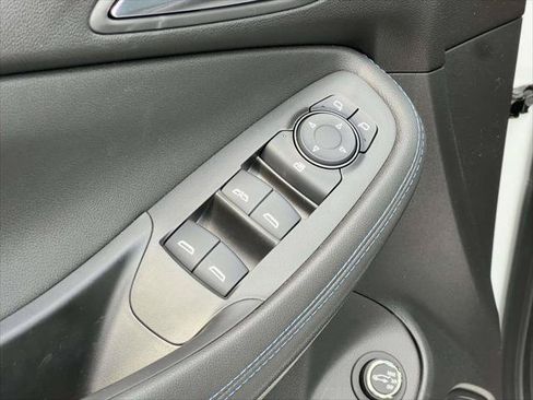 Used 2026 Buick Encore GX Sport Touring w/ Advanced Technology Package AWD/4WD image 19