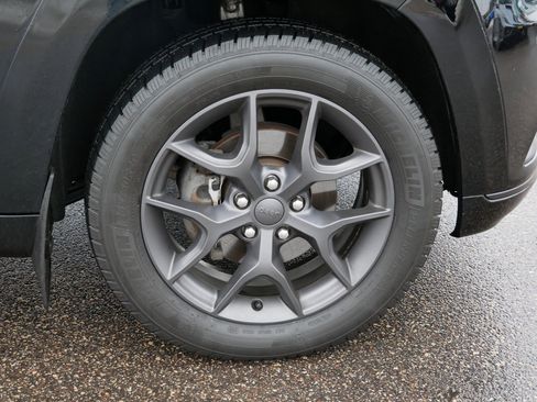 Used 2019 Jeep Grand Cherokee Limited X image 15