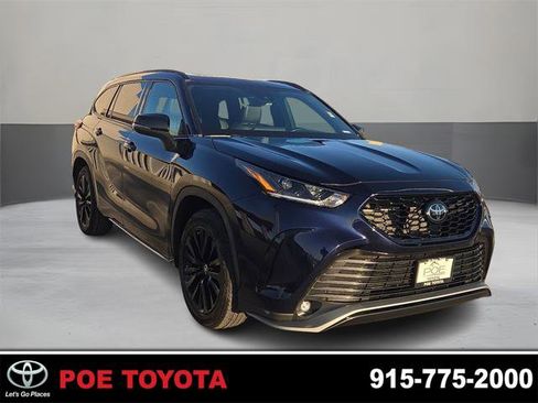Certified 2024 Toyota Highlander XSE image 1