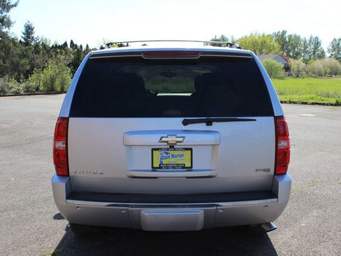 Used 2011 Chevrolet Tahoe LTZ image 8