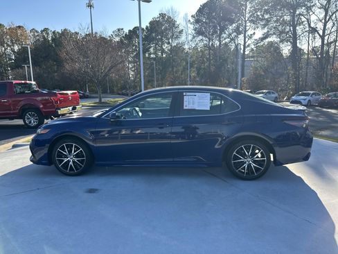 Certified 2024 Toyota Camry SE image 7