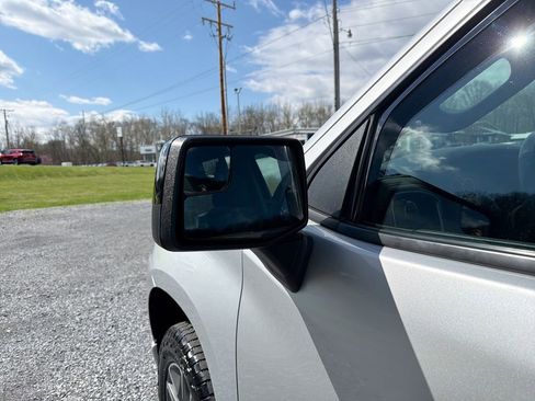 Used 2022 Chevrolet Silverado 1500 RST image 12