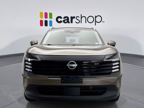 Used 2025 Nissan Kicks SR w/ SR Premium Package AWD/4WD image 8