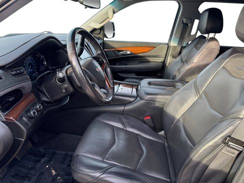 Used 2020 Cadillac Escalade ESV Luxury image 9