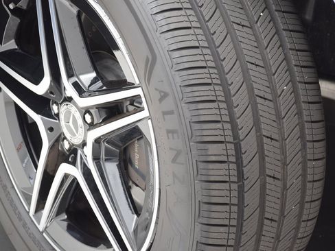 Used 2025 Mercedes-Benz GLE 350 4MATIC image 32