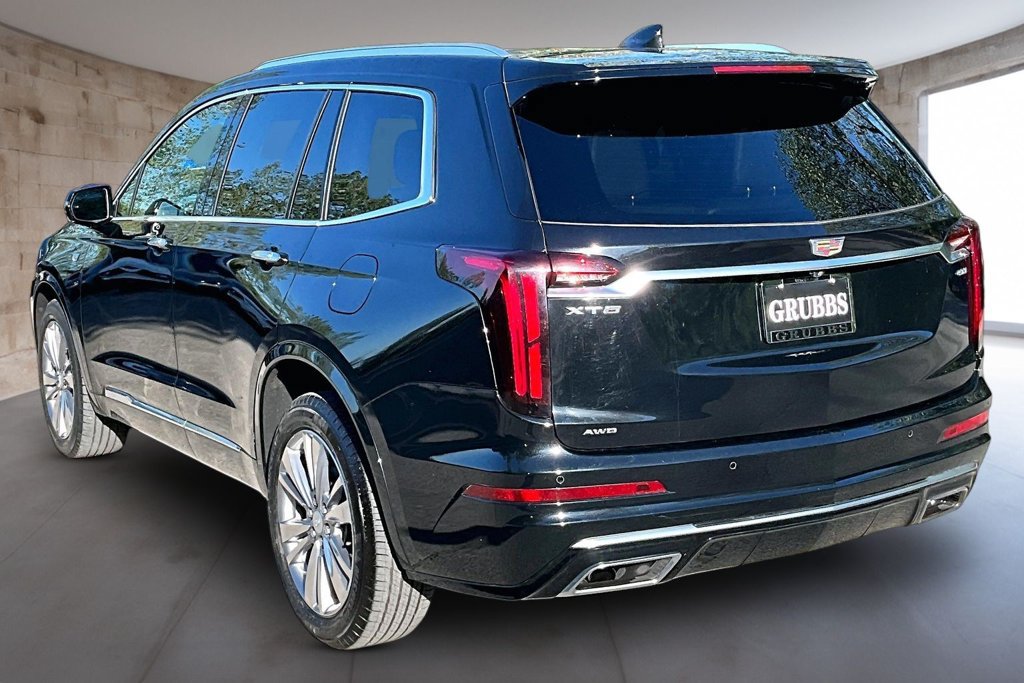 Used 2023 Cadillac XT6 Premium Luxury AWD/4WD image 14
