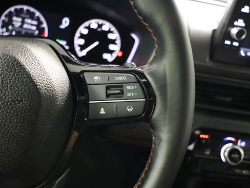 Used 2024 Honda Pilot TrailSport image 19