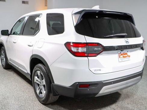 Used 2024 Honda Pilot EX-L image 9