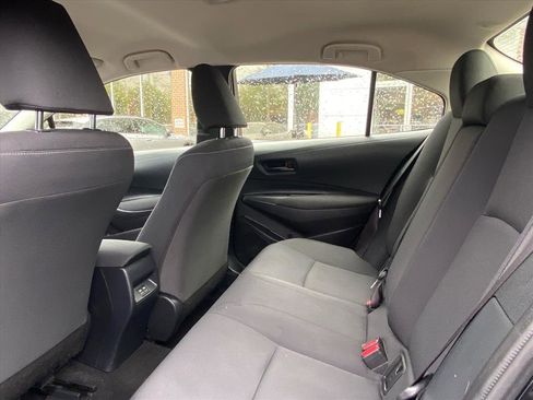 Used 2025 Toyota Corolla LE image 17