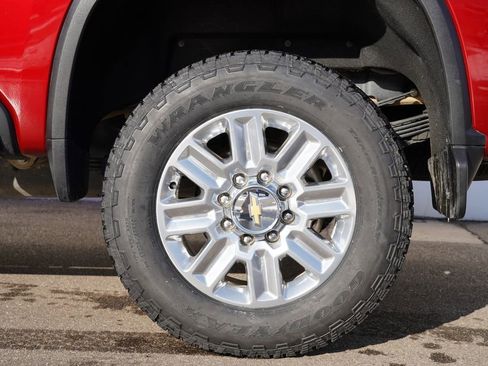 Used 2025 Chevrolet Silverado 3500 High Country w/ High Country Premium Package image 40