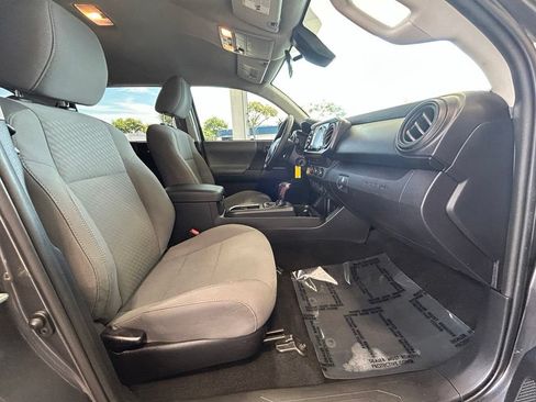 Used 2020 Toyota Tacoma SR w/ SR Convenience Package RWD image 23