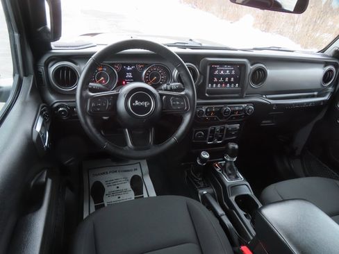 Certified 2022 Jeep Wrangler Unlimited Sport image 4