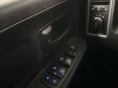 Used 2018 RAM 1500 Express w/ Express Value Package RWD image 16