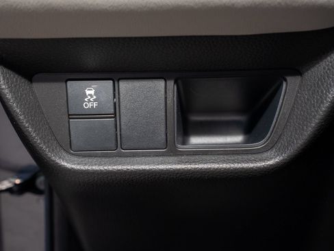 Certified 2024 Honda HR-V LX image 28