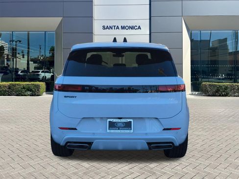 New 2026 Land Rover Range Rover Sport Dynamic SE image 4
