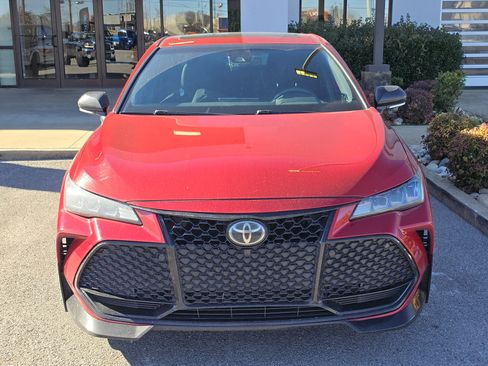 Used 2020 Toyota Avalon TRD image 9