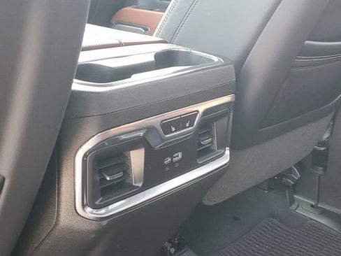 Used 2025 GMC Sierra 1500 Denali Ultimate AWD/4WD image 31