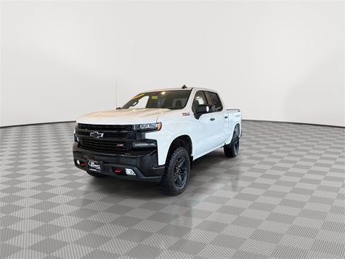 Used 2020 Chevrolet Silverado 1500 LT Trail Boss w/ Convenience Package image 4
